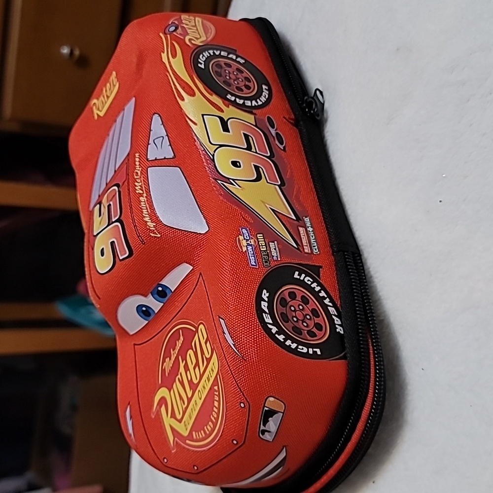 Sambro DSC8-6585 Cars 3D Pencil Case Featuring Lightning McQueen Red